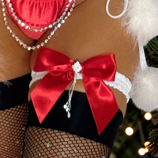 C780 - Santa's Showgirl Garter